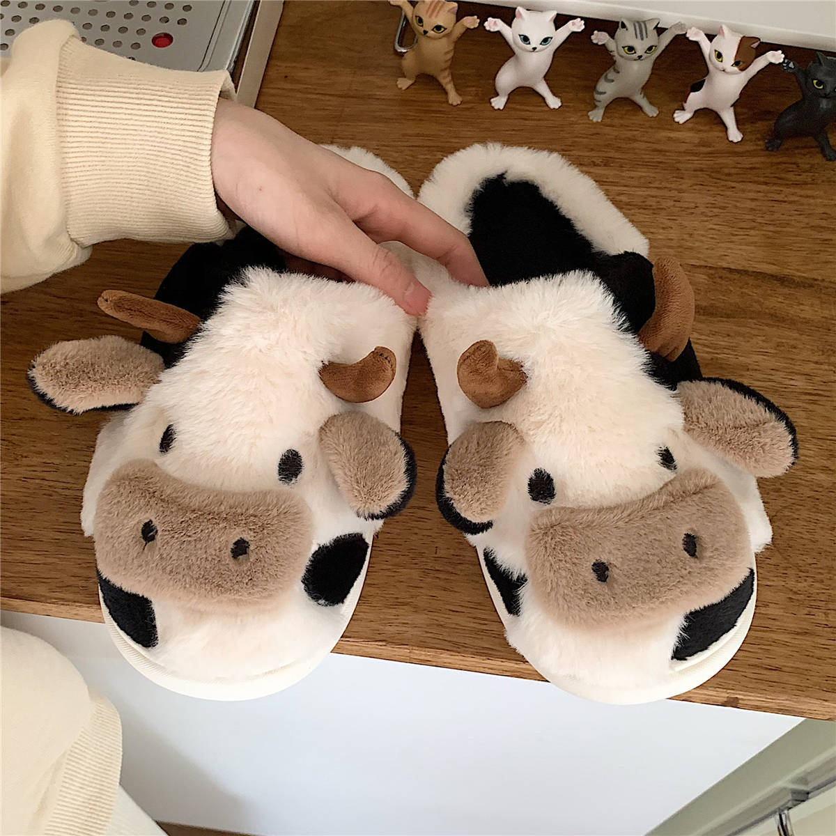 Cartoon Milk Cow Slippers